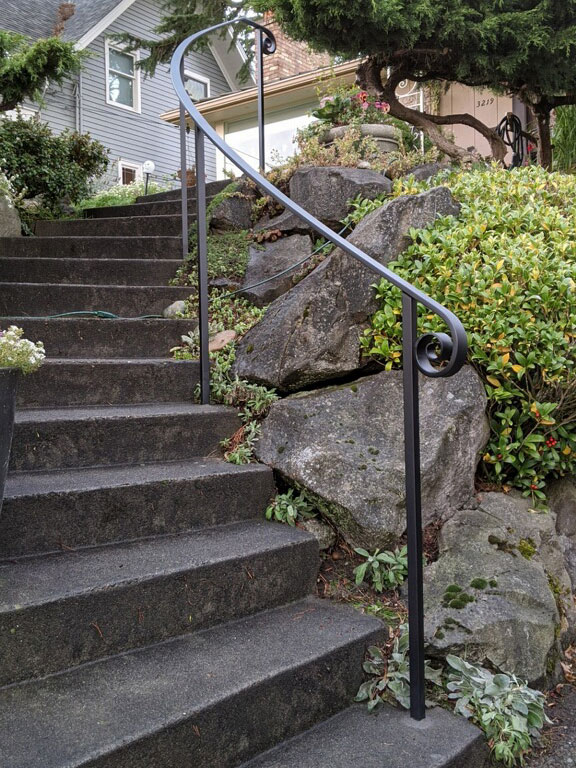 Traditional Curved Handrailing, Magnolia - view from sidewalk
